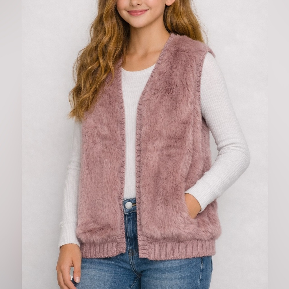 Max Studio Girls Faux Fur Vest Size 7-8 NWT